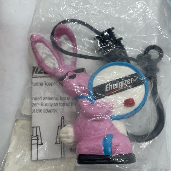 Lot of mail in advertising items. 4 total, Kellogg’s, A&W and Energizer Bunny - Picture 4 of 7